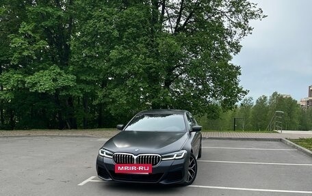 BMW 5 серия, 2020 год, 6 300 000 рублей, 2 фотография