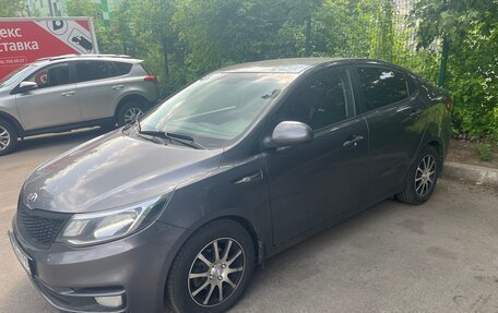 KIA Rio III рестайлинг, 2015 год, 990 000 рублей, 2 фотография