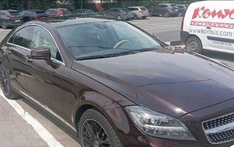 Mercedes-Benz CLS, 2012 год, 2 700 000 рублей, 2 фотография