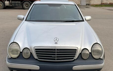 Mercedes-Benz E-Класс, 2000 год, 650 000 рублей, 7 фотография