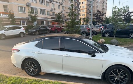 Toyota Camry, 2021 год, 3 500 000 рублей, 3 фотография