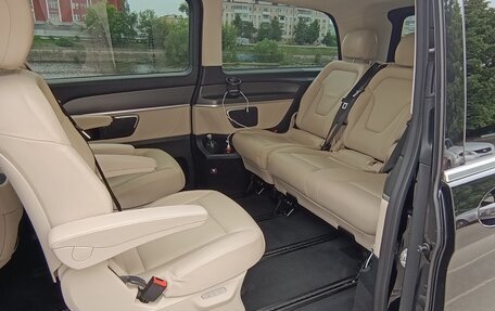 Mercedes-Benz V-Класс, 2022 год, 8 000 000 рублей, 19 фотография