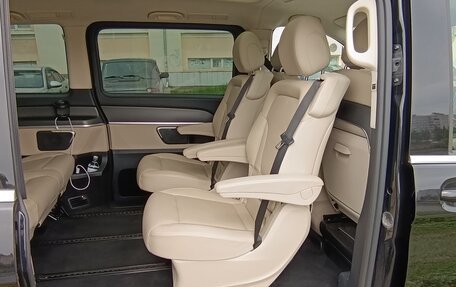 Mercedes-Benz V-Класс, 2022 год, 8 000 000 рублей, 18 фотография