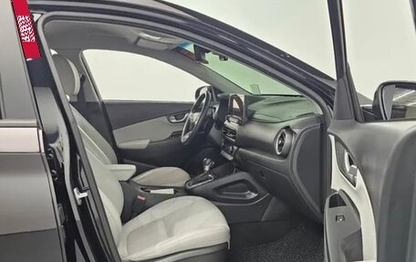 Hyundai Kona I, 2021 год, 2 170 000 рублей, 6 фотография