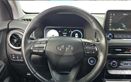 Hyundai Kona I, 2021 год, 2 050 000 рублей, 10 фотография