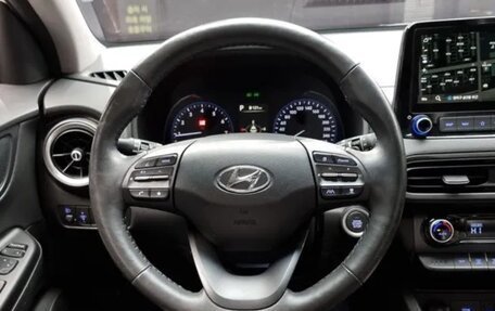 Hyundai Kona I, 2021 год, 2 110 000 рублей, 9 фотография