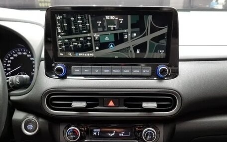 Hyundai Kona I, 2021 год, 2 110 000 рублей, 13 фотография