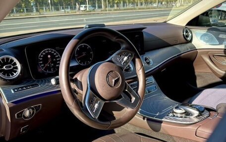 Mercedes-Benz CLS AMG, 2022 год, 4 500 000 рублей, 8 фотография