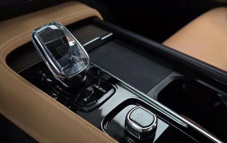 Volvo S90 II рестайлинг, 2022 год, 4 070 000 рублей, 12 фотография