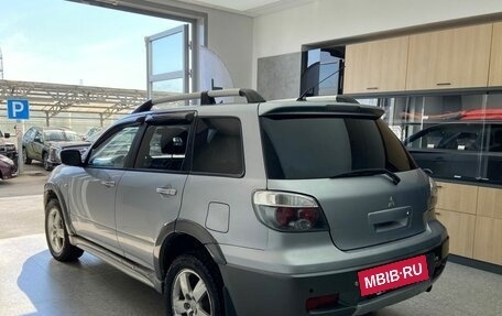Mitsubishi Outlander III рестайлинг 3, 2005 год, 600 000 рублей, 6 фотография