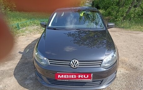 Volkswagen Polo VI (EU Market), 2013 год, 850 000 рублей, 2 фотография
