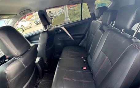 Toyota RAV4, 2015 год, 2 200 000 рублей, 9 фотография
