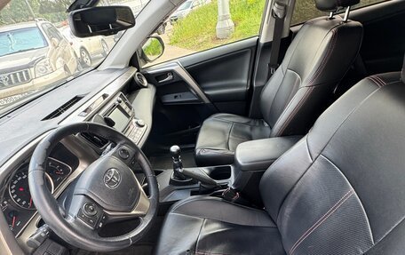 Toyota RAV4, 2015 год, 2 200 000 рублей, 8 фотография