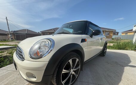 MINI Hatch, 2010 год, 1 200 000 рублей, 2 фотография