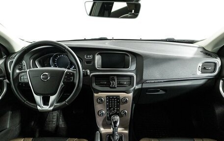 Volvo V40 Cross Country I, 2019 год, 2 299 700 рублей, 13 фотография