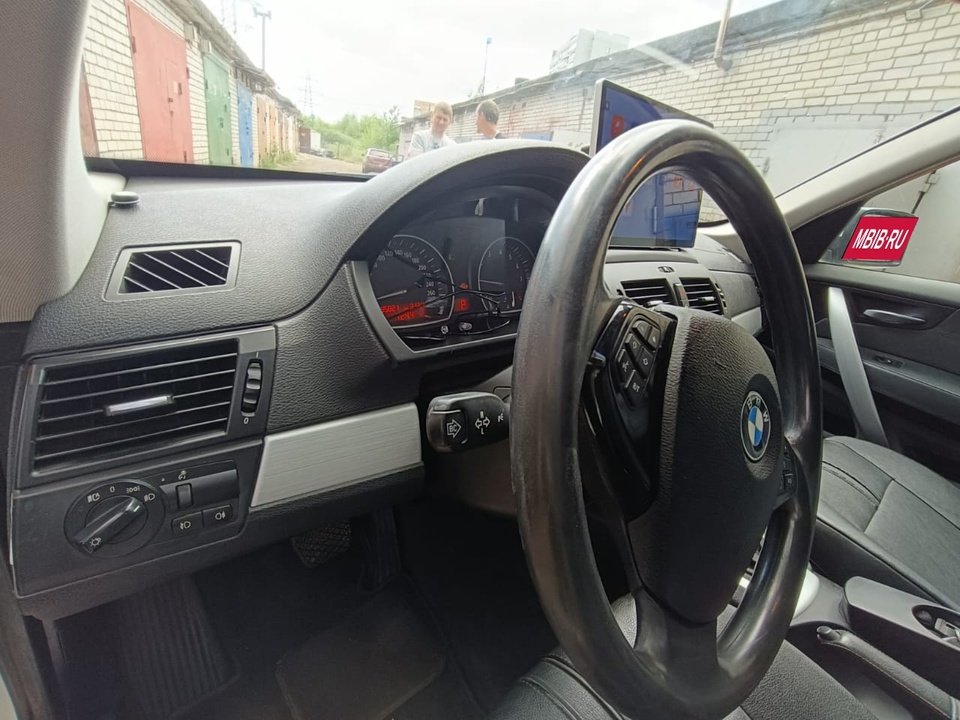 BMW X3 E83 рестайлинг, 2008 год, 950 000 рублей, 10 фотография