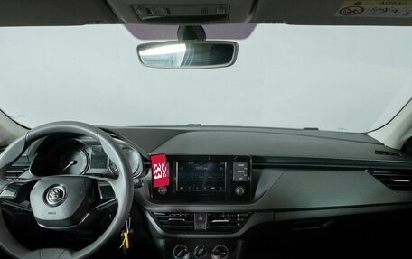 Skoda Rapid II, 2020 год, 1 300 000 рублей, 9 фотография