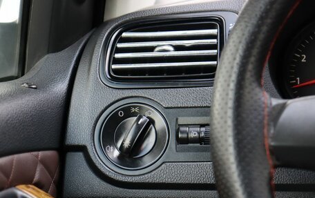 Volkswagen Polo VI (EU Market), 2011 год, 480 000 рублей, 10 фотография