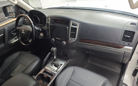 Mitsubishi Pajero IV, 2019 год, 3 499 000 рублей, 12 фотография