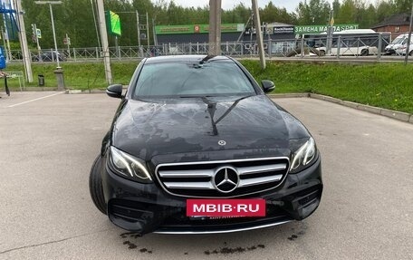 Mercedes-Benz E-Класс, 2020 год, 3 700 000 рублей, 2 фотография