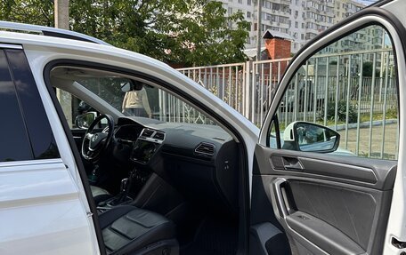Volkswagen Tiguan II, 2018 год, 2 700 000 рублей, 9 фотография