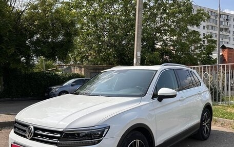 Volkswagen Tiguan II, 2018 год, 2 700 000 рублей, 4 фотография