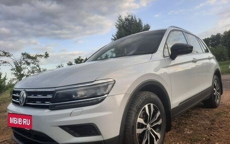 Volkswagen Tiguan II, 2019 год, 2 700 000 рублей, 7 фотография