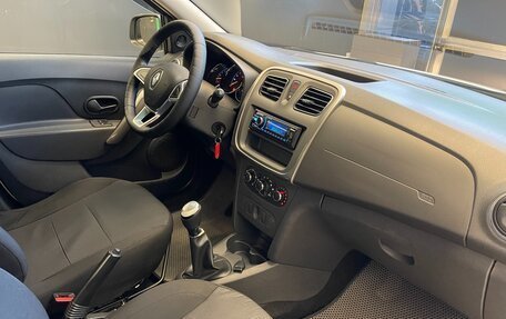 Renault Logan II, 2021 год, 800 000 рублей, 12 фотография