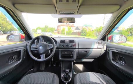 Skoda Fabia II, 2013 год, 800 000 рублей, 7 фотография