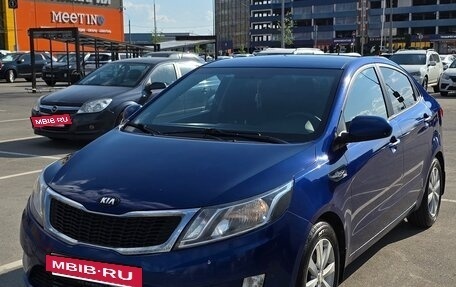 KIA Rio III рестайлинг, 2013 год, 1 050 000 рублей, 2 фотография