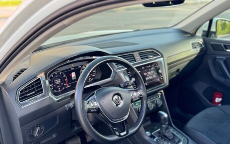 Volkswagen Tiguan II, 2018 год, 2 750 000 рублей, 17 фотография