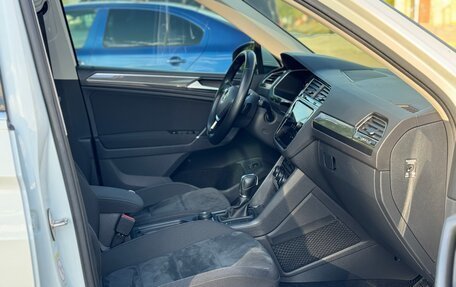 Volkswagen Tiguan II, 2018 год, 2 750 000 рублей, 29 фотография