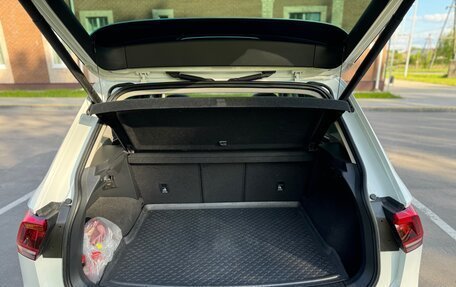 Volkswagen Tiguan II, 2018 год, 2 750 000 рублей, 31 фотография