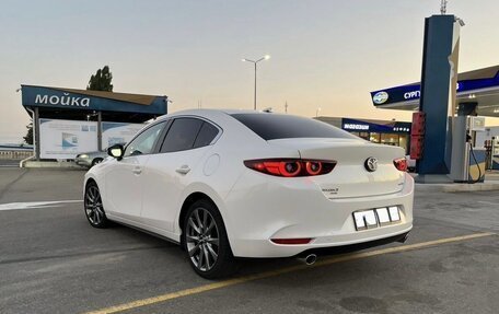Mazda 3, 2022 год, 1 980 000 рублей, 3 фотография