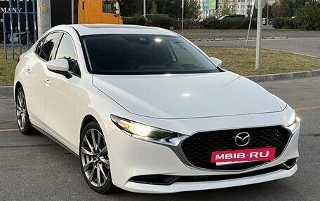 Mazda 3, 2022 год, 1 980 000 рублей, 4 фотография