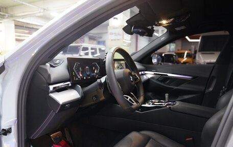 BMW 5 серия, 2024 год, 6 220 000 рублей, 5 фотография