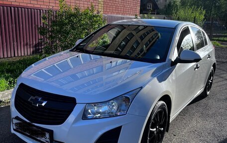 Chevrolet Cruze II, 2014 год, 925 000 рублей, 3 фотография