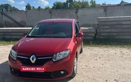 Renault Sandero II рестайлинг, 2015 год, 760 000 рублей, 3 фотография