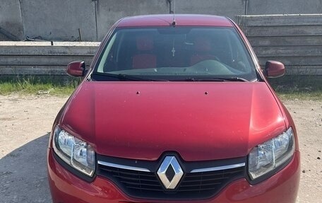 Renault Sandero II рестайлинг, 2015 год, 760 000 рублей, 2 фотография