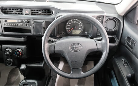 Toyota Succeed I рестайлинг, 2017 год, 1 249 000 рублей, 10 фотография