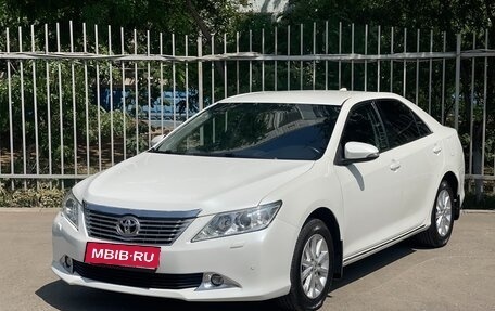 Toyota Camry, 2014 год, 1 580 000 рублей, 1 фотография