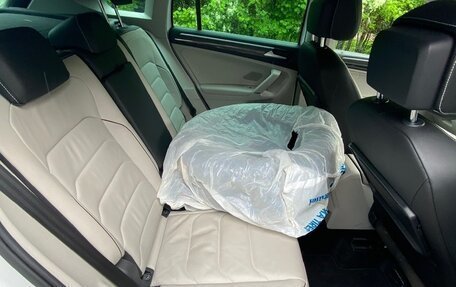 Volkswagen Tiguan II, 2018 год, 3 100 000 рублей, 20 фотография