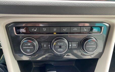 Volkswagen Tiguan II, 2018 год, 3 100 000 рублей, 33 фотография