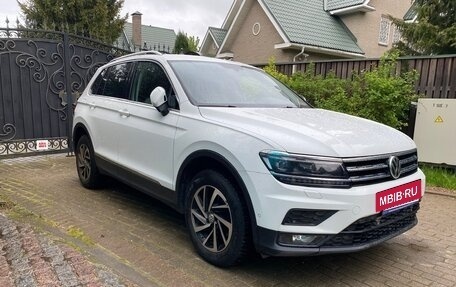 Volkswagen Tiguan II, 2018 год, 3 100 000 рублей, 36 фотография