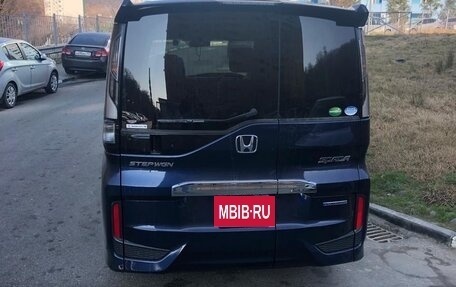 Honda Stepwgn IV, 2018 год, 2 700 000 рублей, 2 фотография