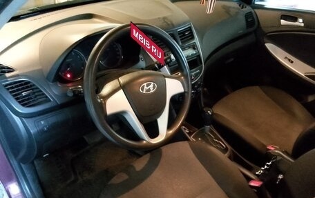 Hyundai Solaris II рестайлинг, 2013 год, 800 000 рублей, 6 фотография