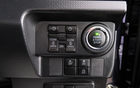 Toyota Roomy I, 2021 год, 1 289 000 рублей, 20 фотография