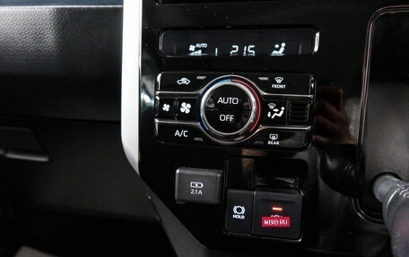 Toyota Roomy I, 2021 год, 1 289 000 рублей, 18 фотография