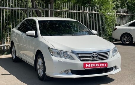 Toyota Camry, 2014 год, 1 580 000 рублей, 7 фотография
