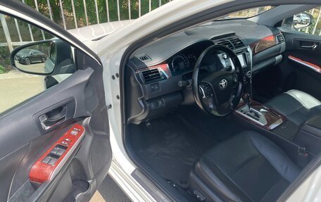 Toyota Camry, 2014 год, 1 580 000 рублей, 15 фотография